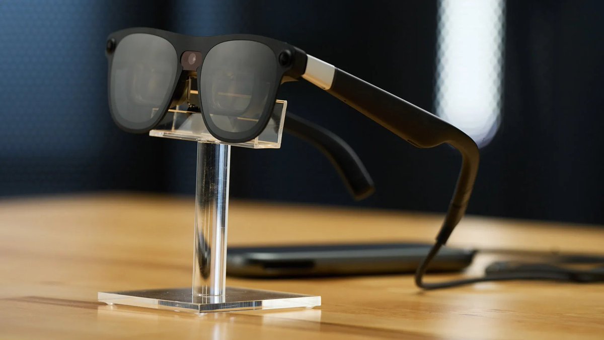 RtoVR's tweet photo. Google Announces New Android XR Developer Program with AR Glasses Dev Kits

See more 👉https://t.co/Dr2Ef1V1Tx https://t.co/nMSvcQa4ef