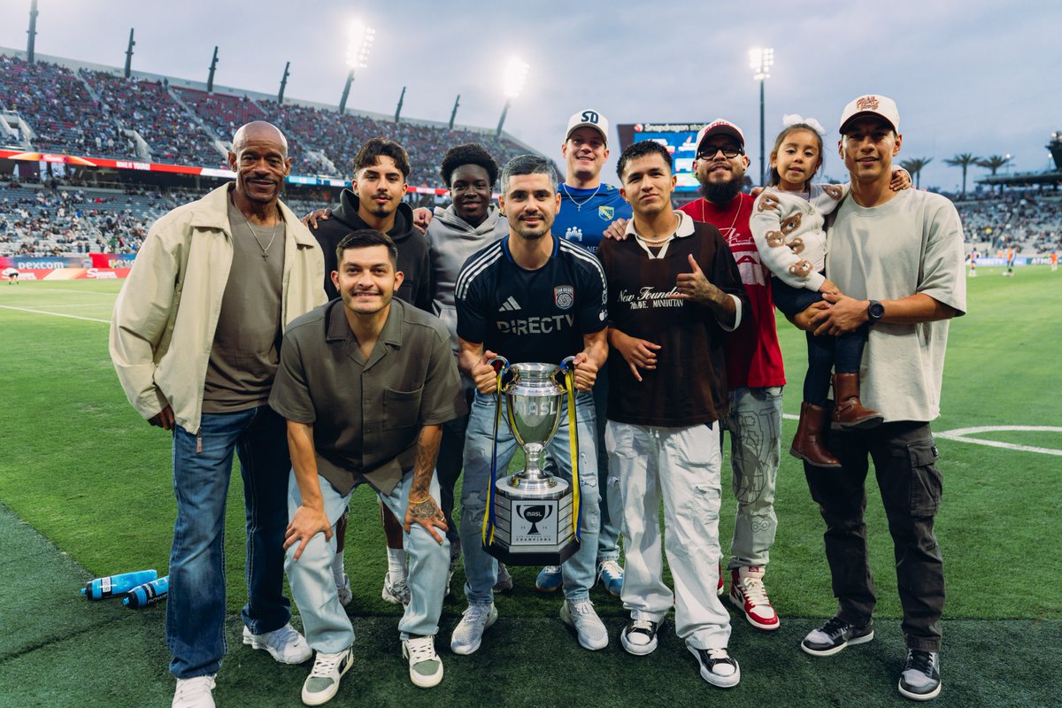 SanDiegoSockers's tweet photo. Still not over this!

Huge thank you to @sandiegofc for recognizing us. Such a surreal moment and a reminder of how special this city really is!

Thank you for the support, the energy, and the love. San Diego shows up every single time 💙 https://t.co/KoAHdQm9Fo