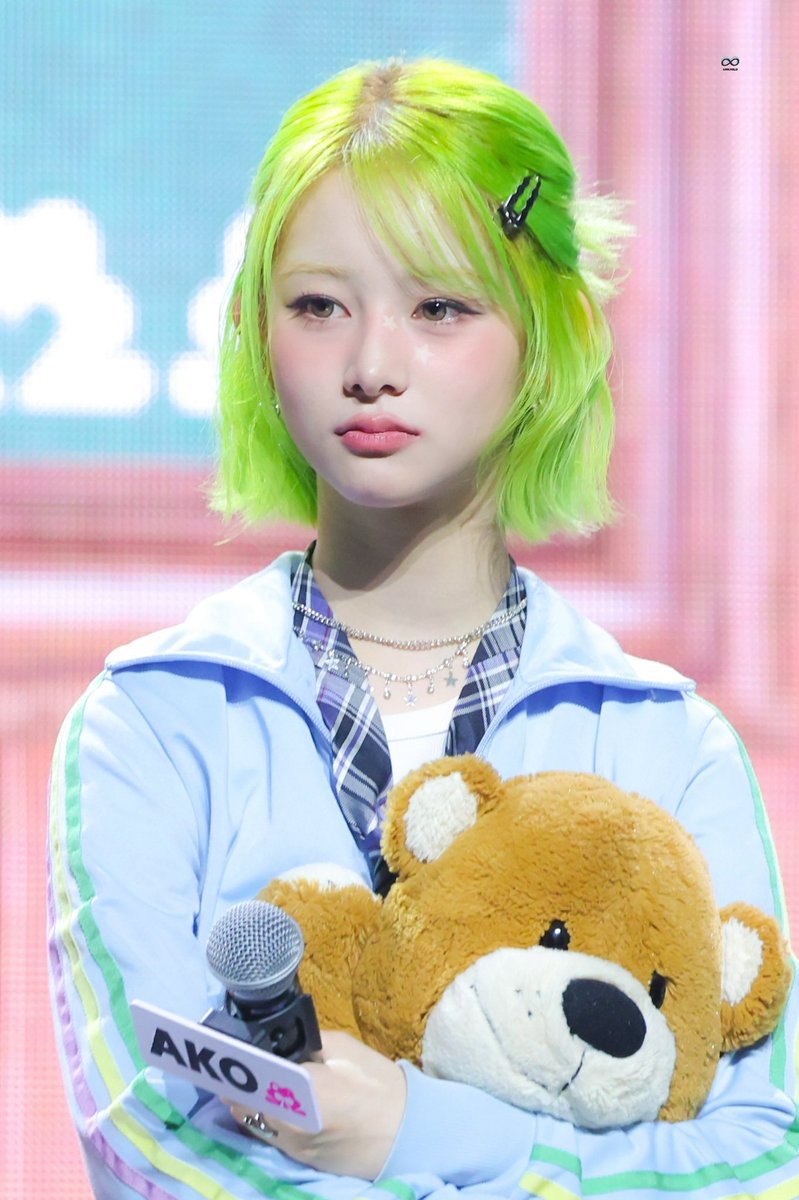 akospics's tweet photo. so 😭😭 cute 😭😭 https://t.co/8QXtIv2awT