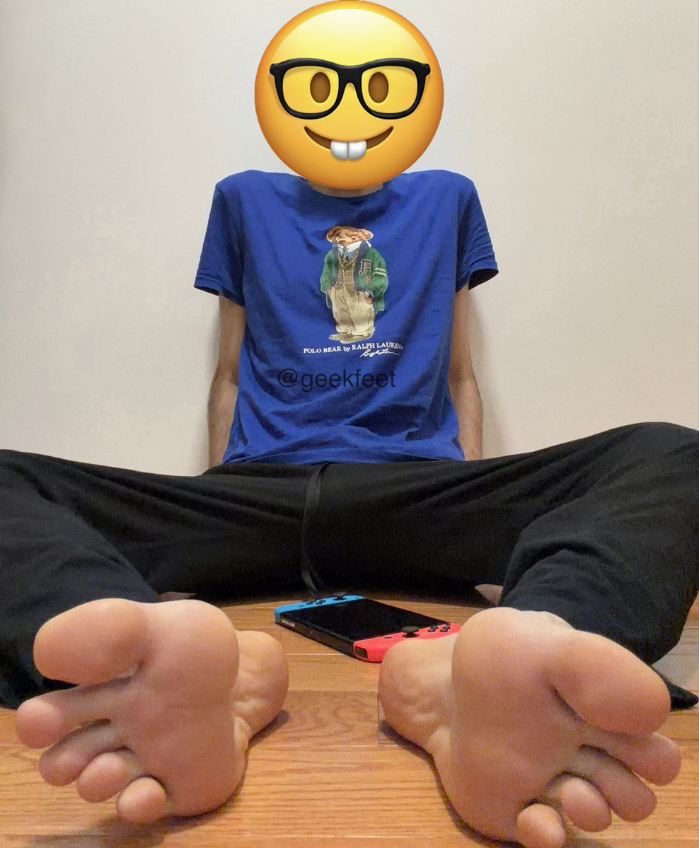 geekfeet tweet media