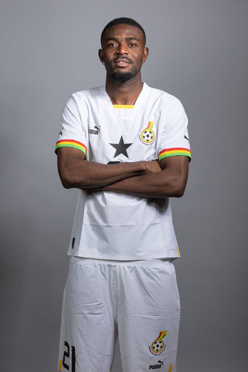 Dr Sneaker Nyame tweet media