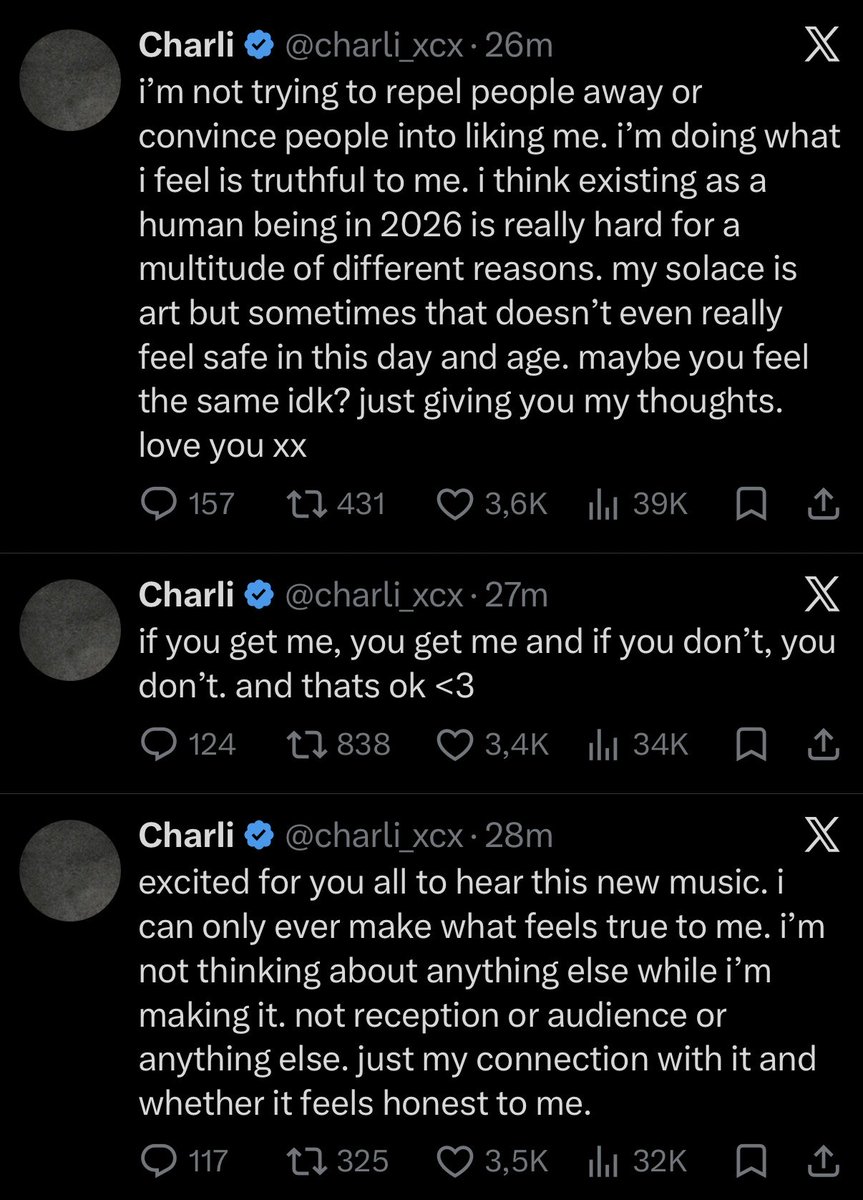 cryeyesviolet_'s tweet photo. why is she crashing out 😭 https://t.co/XR0r71WSrs