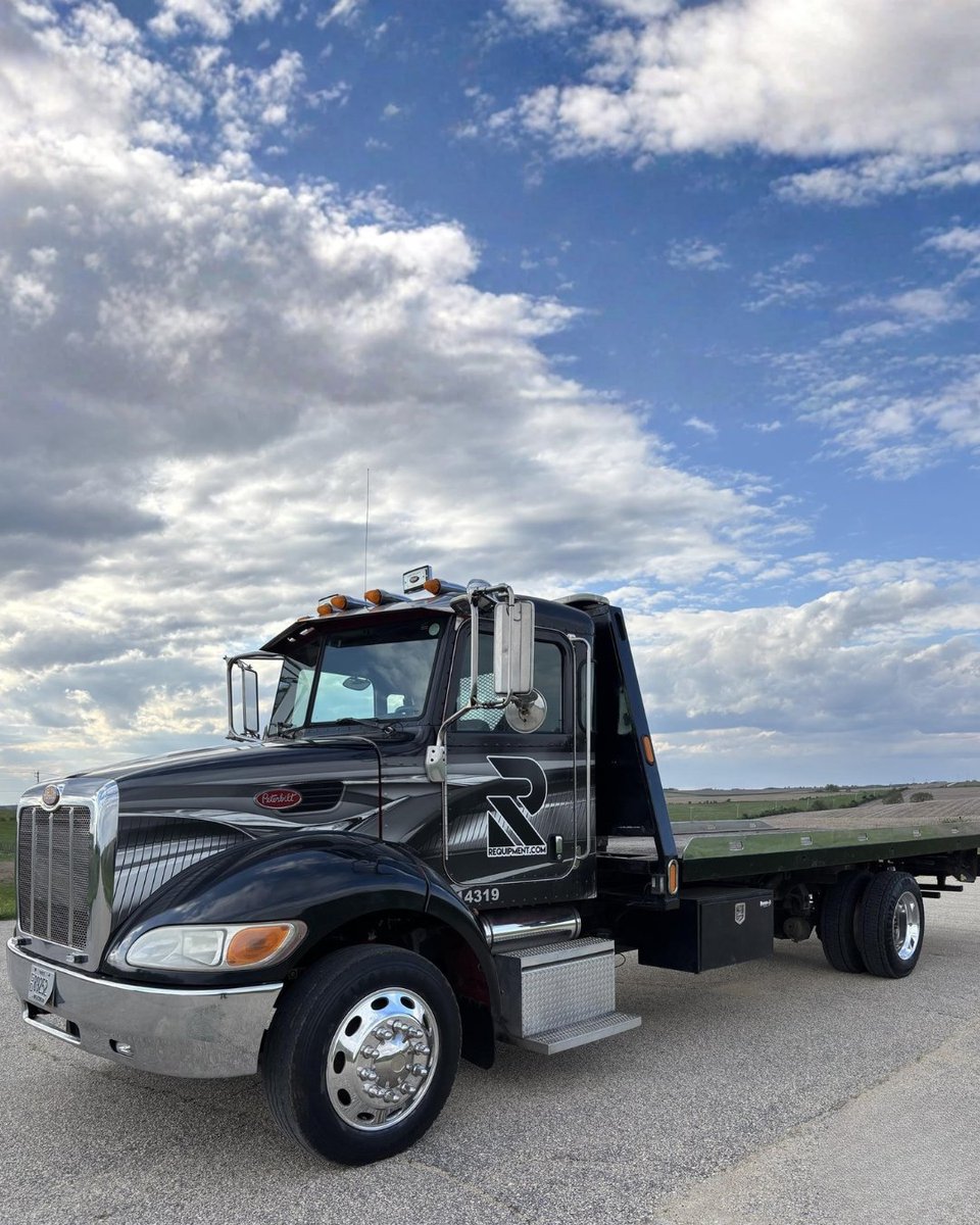 auctiontime's tweet photo. 𝐆𝐞𝐭 𝐫𝐞𝐚𝐝𝐲 𝐭𝐨 𝐛𝐢𝐝!!

Don’t miss this week’s lineup of vocational trucks on #AuctionTime! 👏

🔗 https://t.co/GYu9onPLl4

#VocationalTrucks #UpcomingTruckAuction #TruckAuction https://t.co/cho8UFMFSE