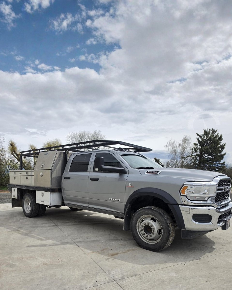 auctiontime's tweet photo. 𝐆𝐞𝐭 𝐫𝐞𝐚𝐝𝐲 𝐭𝐨 𝐛𝐢𝐝!!

Don’t miss this week’s lineup of vocational trucks on #AuctionTime! 👏

🔗 https://t.co/GYu9onPLl4

#VocationalTrucks #UpcomingTruckAuction #TruckAuction https://t.co/cho8UFMFSE