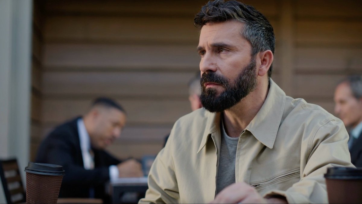 Luiscarazo's tweet photo. Couple stills from my NCIS episode that just aired. Odd to see myself on TV without blood on my face haha https://t.co/lU3wTRISs5