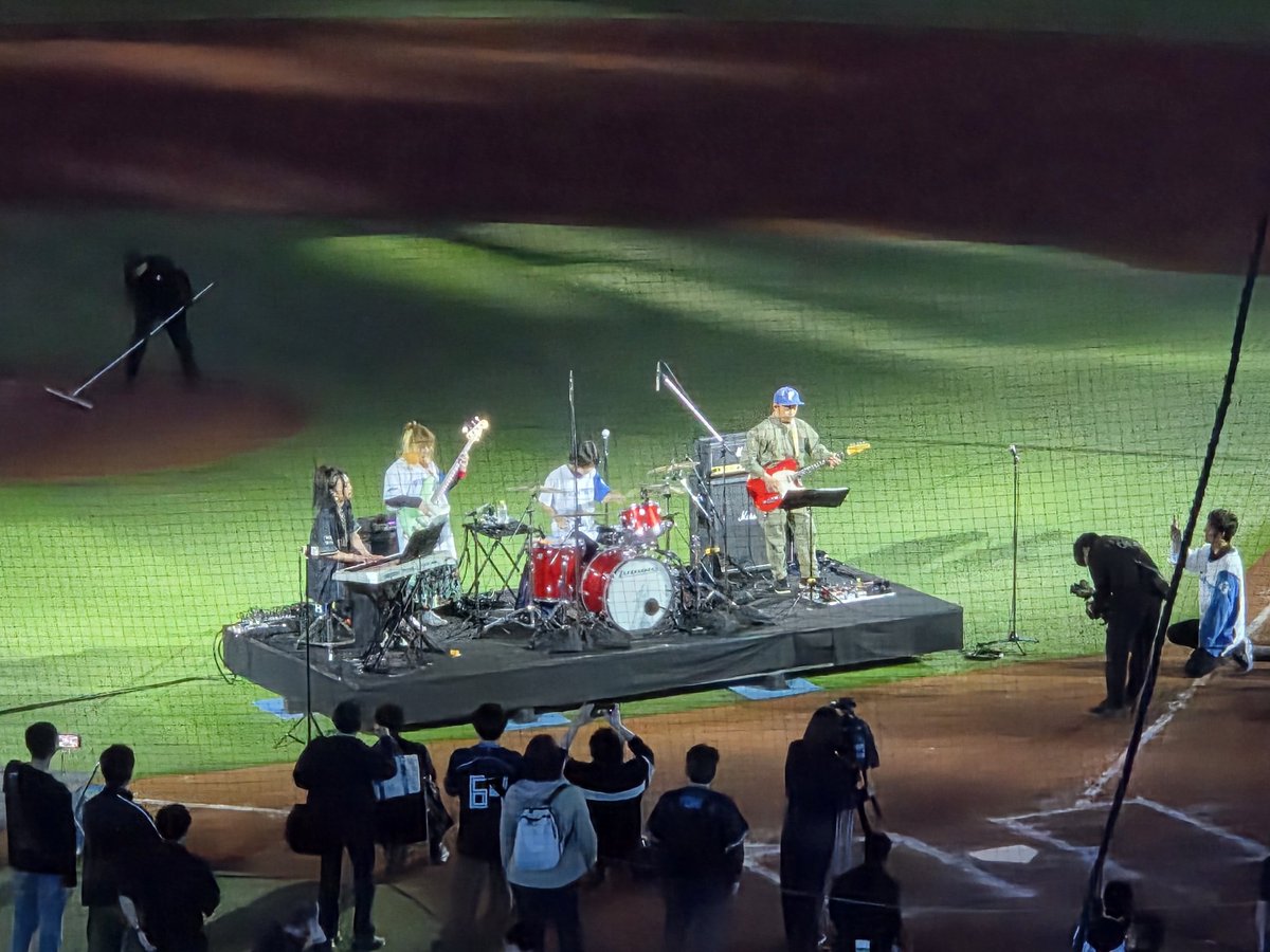 dangantravelerK's tweet photo. 試合後はドラマーYOYOKAさんの演奏を。
かっこよすぎました。 https://t.co/03Go2BaEVp
