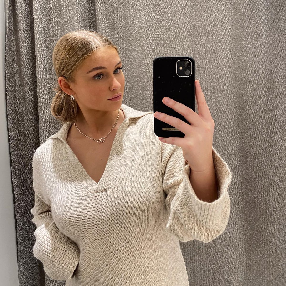 𝐕𝐢𝐨𝐥𝐞𝐭 tweet media