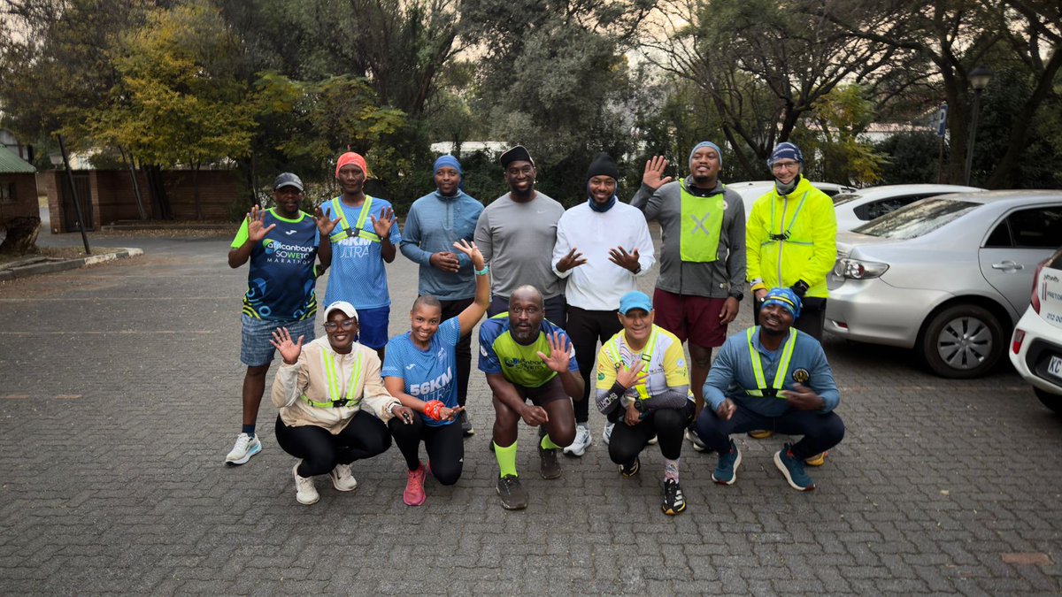 JHB_Harriers's tweet photo. 5pm gang laced up for 10km tempo run. Brrrrr 🥶, no excuses! Well done, champs. 👏🏽 🧊 🥶

#swiftandfree 
#johannesburgharriersac 
#noexcuses
#consistencyiskey https://t.co/l7io9lM174