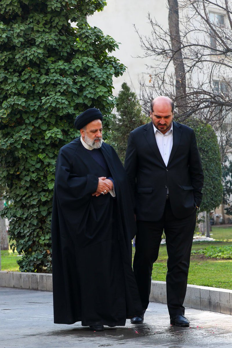 محسن منصوری tweet media