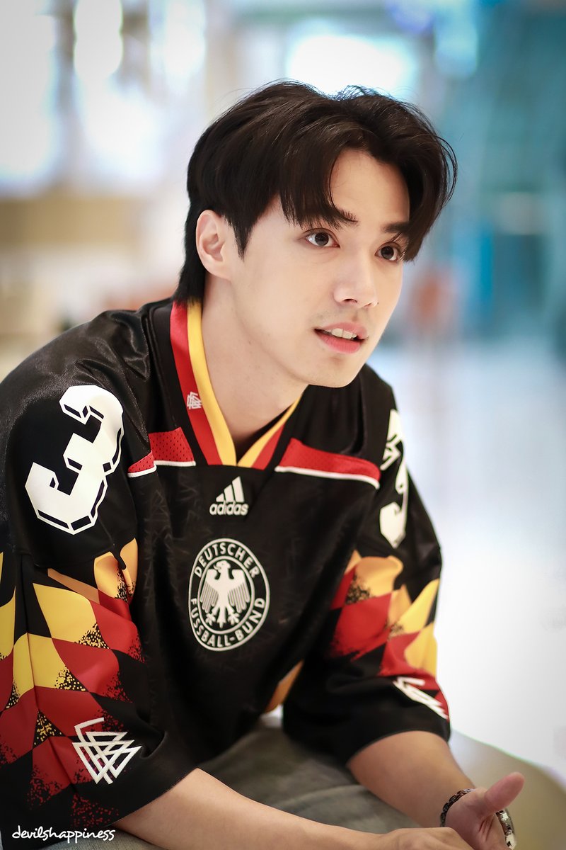 devilshappiness's tweet photo. แป๋วแหวว 👀

#jobbiijob https://t.co/e8l8VSFuHI