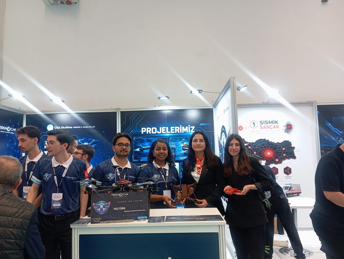 sivasuoab's tweet photo. Sivas Ülkü Ocakları Asena Birimi olarak 18-19 Mayıs Ato Congresium' da düzenlenen Teknocak Teknoloji Festivalin'de dereceye giren kulüp ve takımların stantlarını ziyaret ettik.
@ayyildirim1 
@bahadrgkmn 
@demirazm https://t.co/ShNxvYjU9k