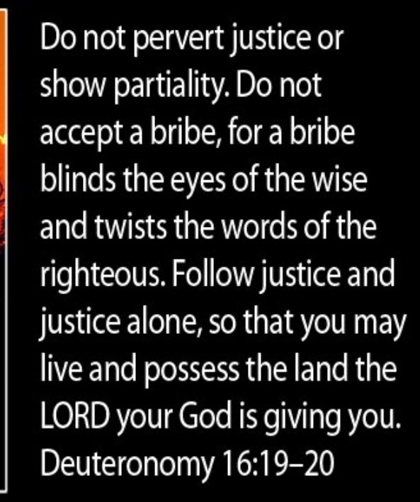 FaikeJstce's tweet photo. :)!
We #OPENED the door wider 4 #Racism wth some ppl, &amp; now #Black ppl r attacked daily.
Some ppl seem to #WANT to #bring us under #Aparthd painting ONLY #Blks as #Criminals as if OLD🇿🇦 was Noble! We need MORE #GodlyTruth_ respect from all ppl #Rep. https://t.co/PY6LRp300F