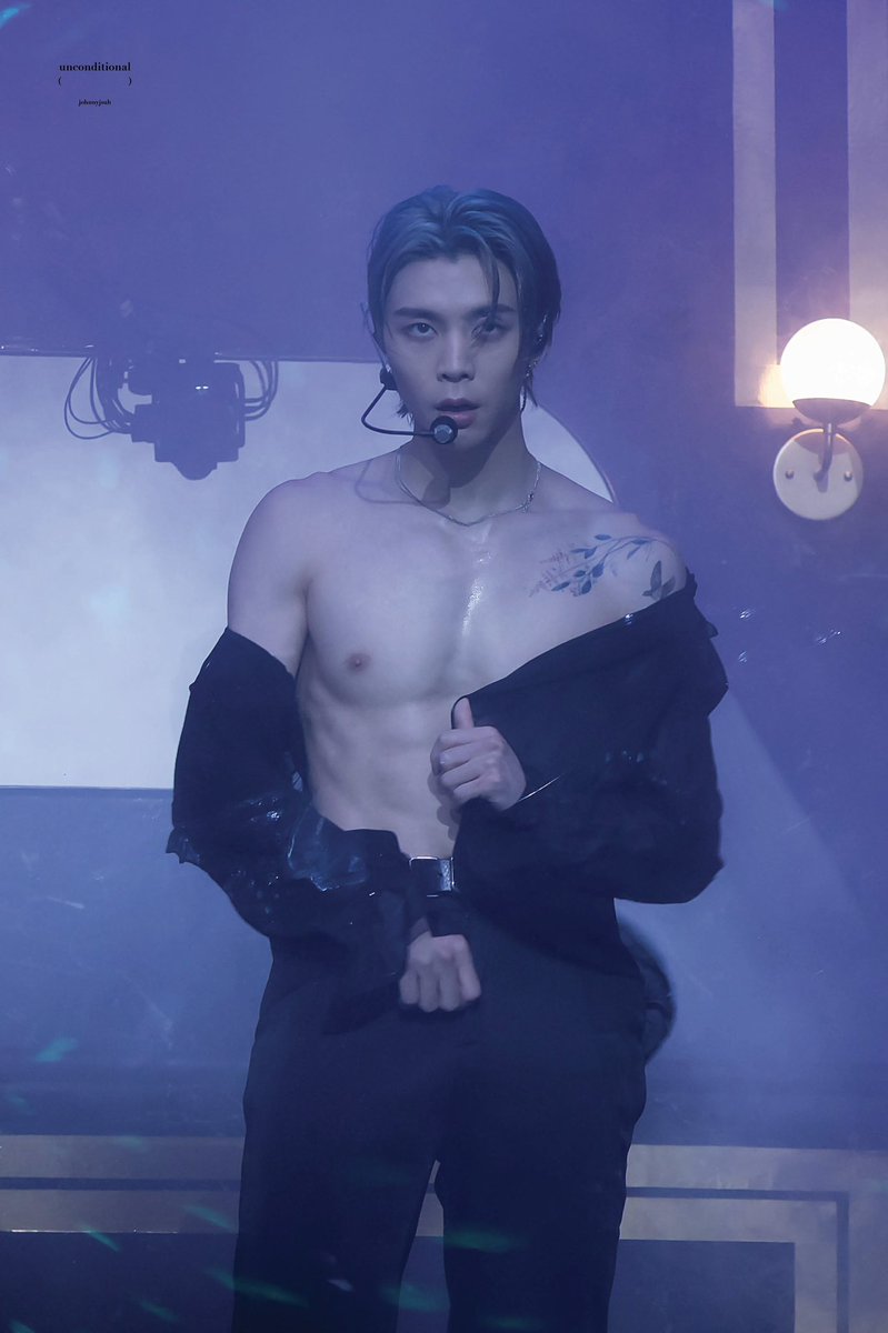 johnnyyutasuh's tweet photo. Why does it looks like he's gonna take his pants off too???????? 😭😭😭😭😭😭😭😭😭😭😭😭😭 https://t.co/NlBb9aB0on