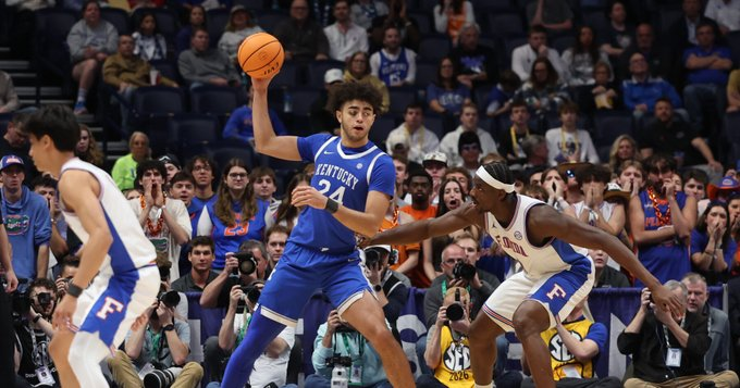 JackPilgrimKSR's tweet photo. Mo Williams and Mark Fox are in attendance for Malachi Moreno at @GSLSportsGroup's Pro Day in Los Angeles, multiple sources tell KSR -- as are representatives from all 30 NBA teams

The latest on his draft decision with KSR+: https://t.co/k4IjWPeEoU
JOIN: https://t.co/yDpOSjrg7C https://t.co/Y3lbC56k7q