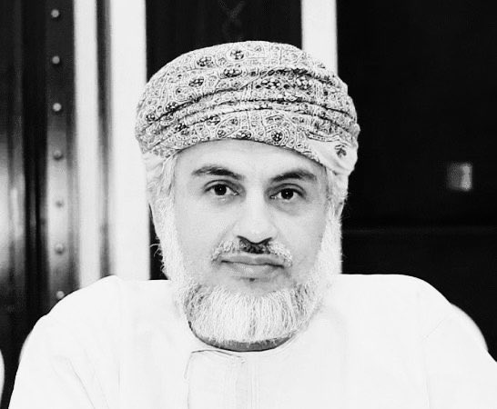 7shr's tweet photo. بقلوب مؤمنة بقضاء الله وقدره ننعي وفاة الشيخ #خميس_العدوي.
سائلين المولى العلي القدير أن يتغمده بواسع رحمته ويدخله فسيح جناته ويلهم أهله الصبر والسلوان.
إنا لله وإنا إليه راجعون. https://t.co/b23FyQXnnl
