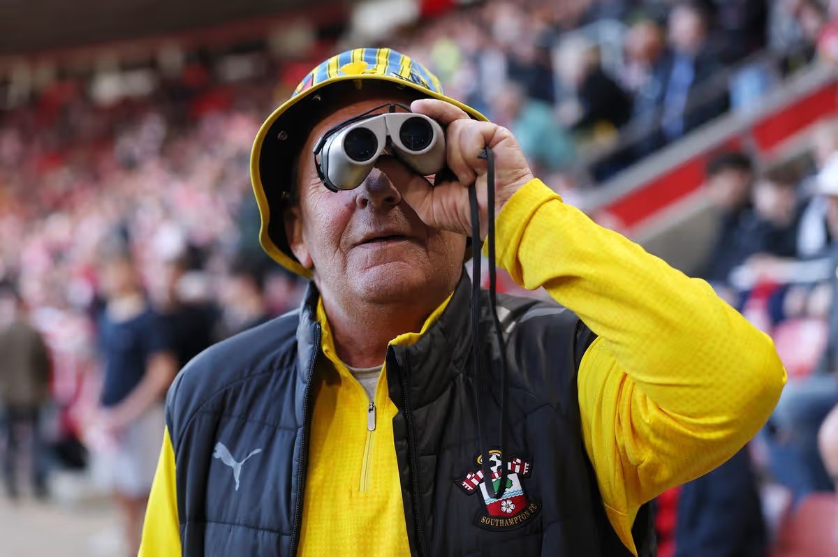 MarsAQuintet's tweet photo. Bet they don't find their cheating so funny now, do they?

#Southampton #Cheats #SaintsFC https://t.co/mgNM21sWXB