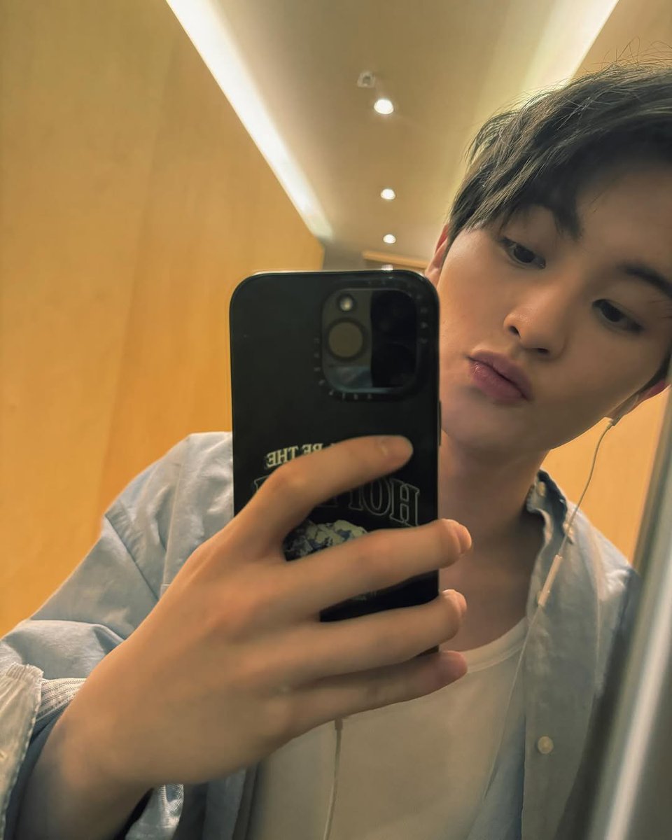 MARK LEE BASE tweet media
