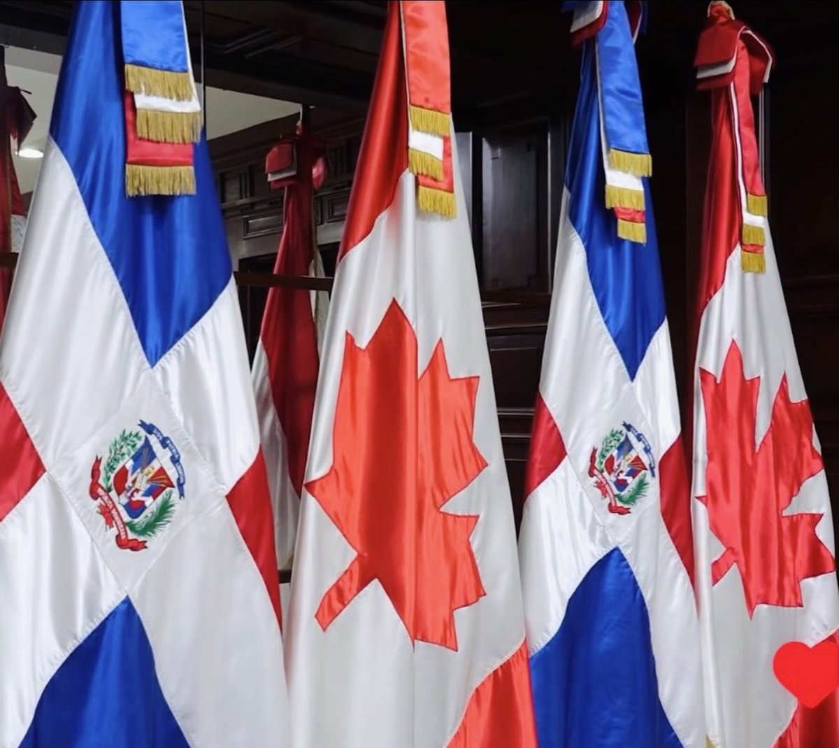 robertojquezada's tweet photo. Estas consultas constituyeron un espacio propicio para continuar fortaleciendo el diálogo político, ampliando la cooperación multidimensional y profundizando los estrechos vínculos de amistad entre la República Dominicana y Canadá. 🇩🇴🇨🇦 https://t.co/5gizE6p5CP