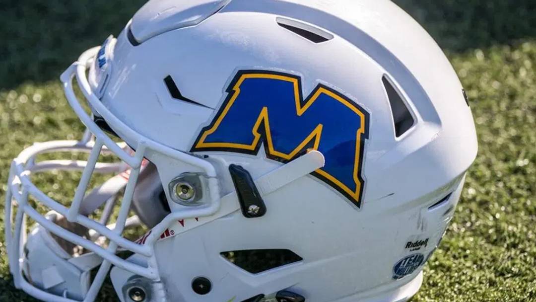 JGonzalesJr10's tweet photo. I caught up with Long Beach City College (@LBCCFB_VGOH) 
QB Allen Fernett to recap his commitment to Morehead State. #SkoEags @CoachWoodmanMSU

“The opportunity that Coach Woodman, Coach Weiss, and the coaching staff gave me was what led me to commit."

https://t.co/UD1MFc5LGA https://t.co/jHC6n9xTLy