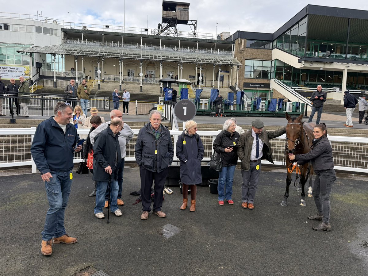 GemmaTutty's tweet photo. 🏆 King’s School wins under a super ride from @FentimanWarren at 5/1 for @MprUpdates @NewcastleRaces for a fourth C&amp;D success 🏆 Well done all 👏🏼 https://t.co/rX2uBVaQot