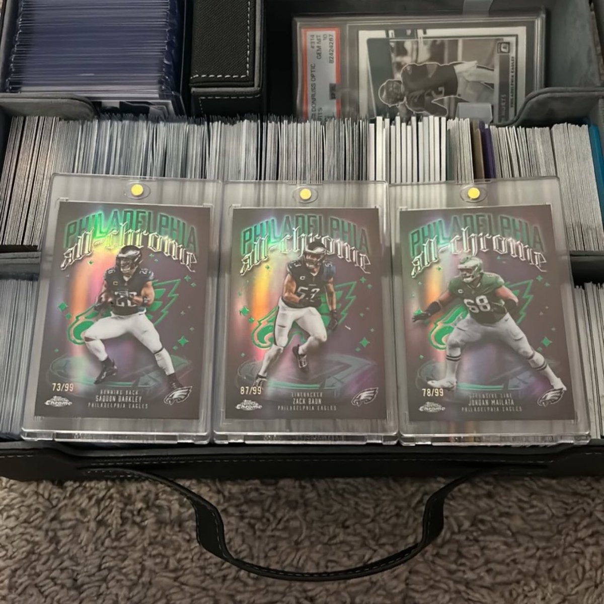 shmoinkey's tweet photo. Beautiful 3 piece for the eagles pc #thehobby https://t.co/HksGHDy8uf