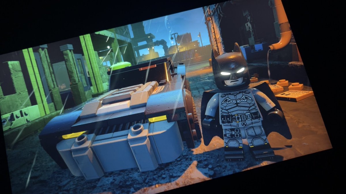 EdwardMikeHarr1's tweet photo. @LEGODCGame @TTGames The Game is great https://t.co/qVPFRVxe7m