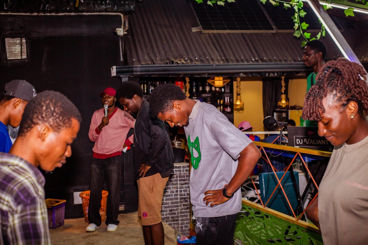 Pans_oye's tweet photo. PANSites were just so locked in 💥
Truly, one doesn't really change. Cos, tell me why in a game meant to be enjoyed, that spirit of winning at all cost was still present 😂😂
But then, it was still a splendid evening 🤗

#pansweek #halcyonpansoye #halcyonday1 #gamesnight https://t.co/0rXwBVgr3P