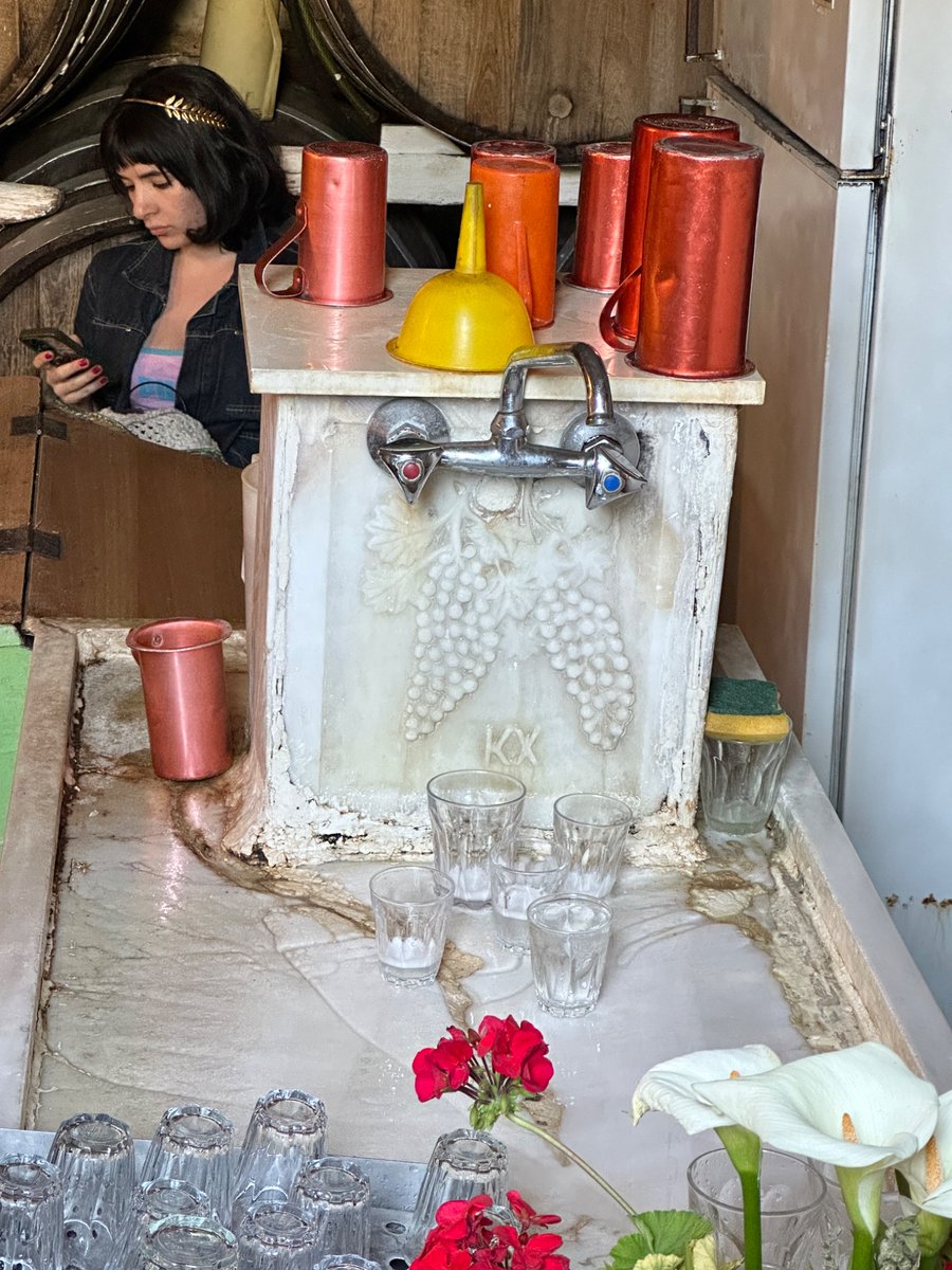 apuseni_count's tweet photo. Went to Athens and had lunch at Diporto. A 150-year-old cellar with no sign and no menu. The chef is a grumpy old guy and you eat whatever he cooked that day. Amazing experience https://t.co/q3DgZIztlf