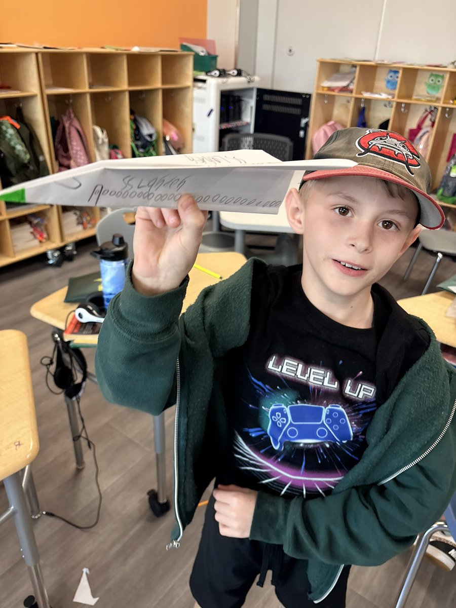 MrsHammond3rd's tweet photo. Paper airplane contest - Miller and Brady tied! #Powers3rd @dever_tina https://t.co/SQJgHWHIIS