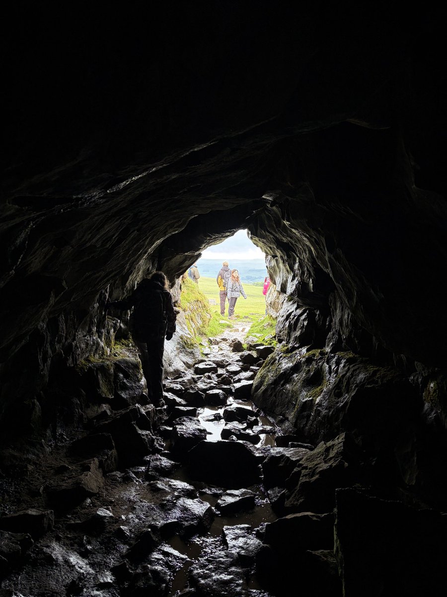 TeamWalking's tweet photo. Out on a ‘net walking’ day today around Settle, Attermire &amp; Warrendale Knotts with Campbell, Crossley &amp; Davis and their business clients. Such a great way to chat, discuss &amp; build relationships. If you’re looking for a team day with a difference, get in touch. https://t.co/aRuvWVc5Dk