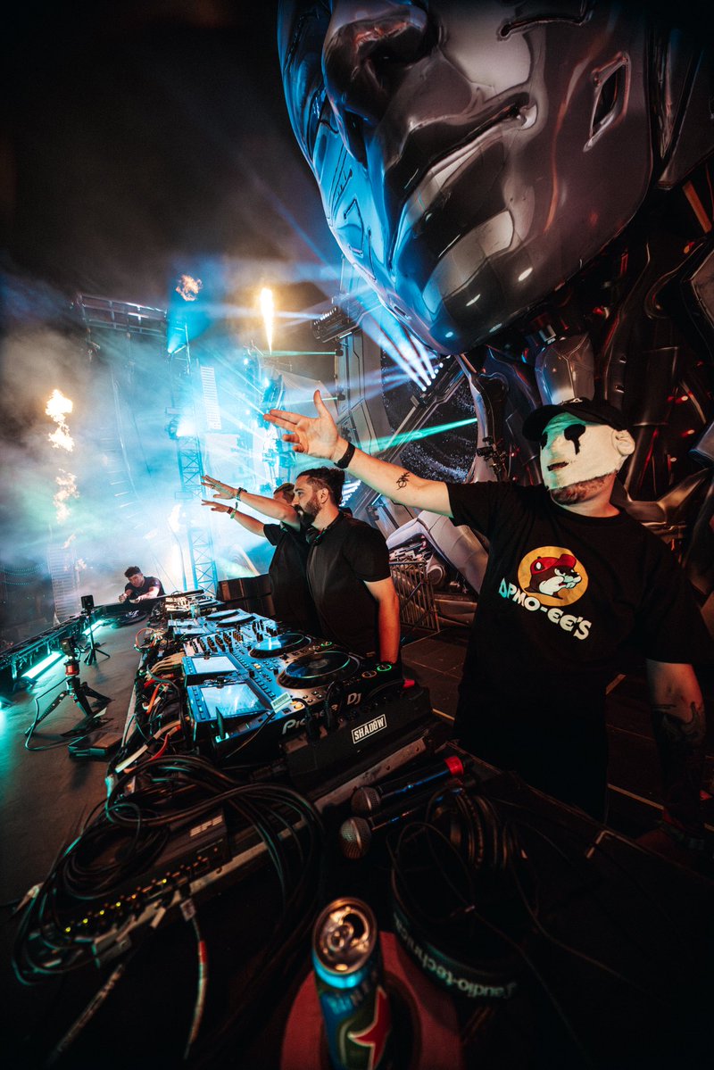 fluxpavilion.wav tweet media