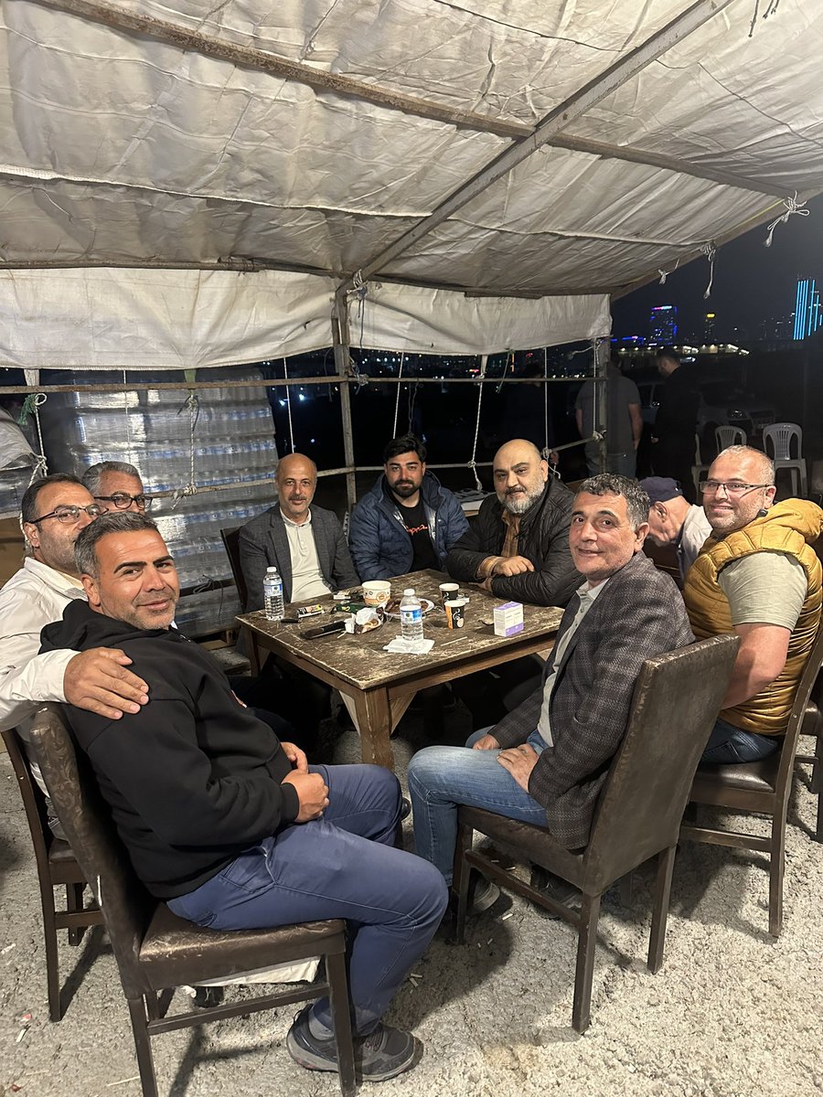 2727mmg2727's tweet photo. İstanbul/Avcılar Kurban Pazarı esnafları ile sohbet ediyoruz. https://t.co/IzDUYGZXDz
