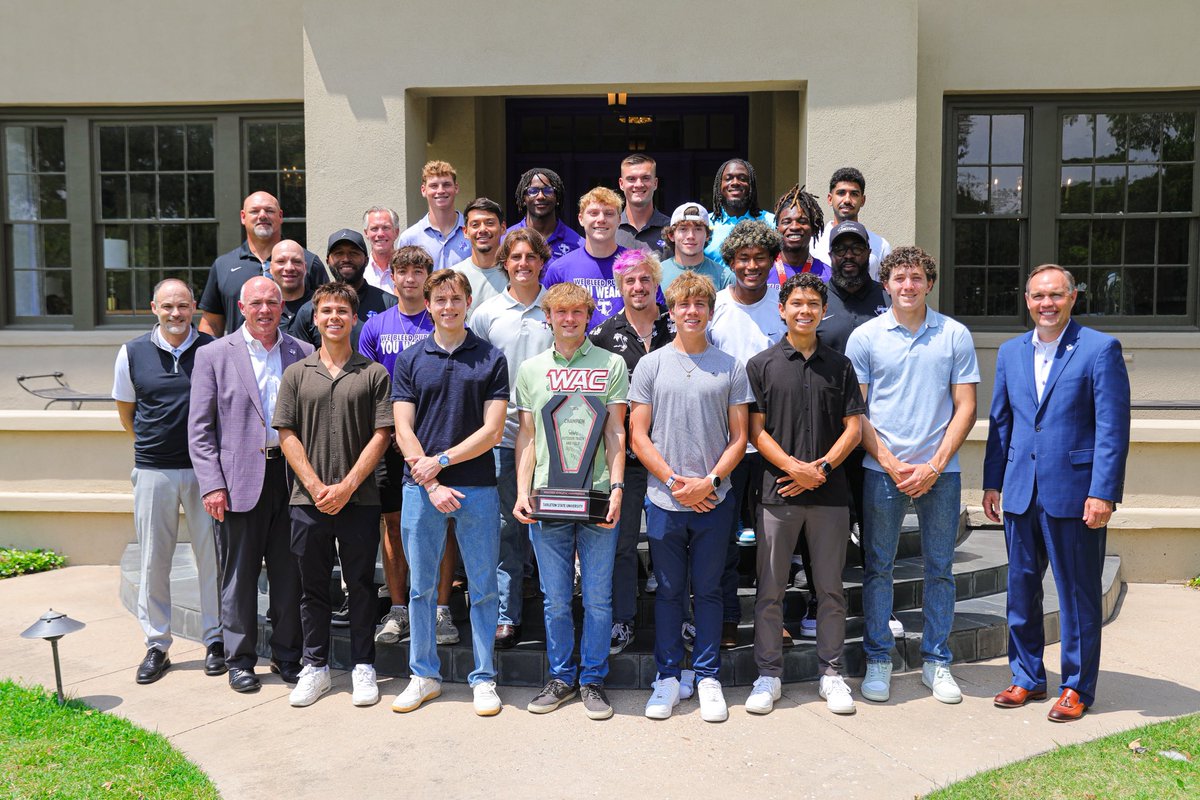 TarletonXCTrack's tweet photo. Had a great afternoon at the Trogdon House 🤠
Thank you to @tarletonprez for having us! https://t.co/bXMzAiHvgd