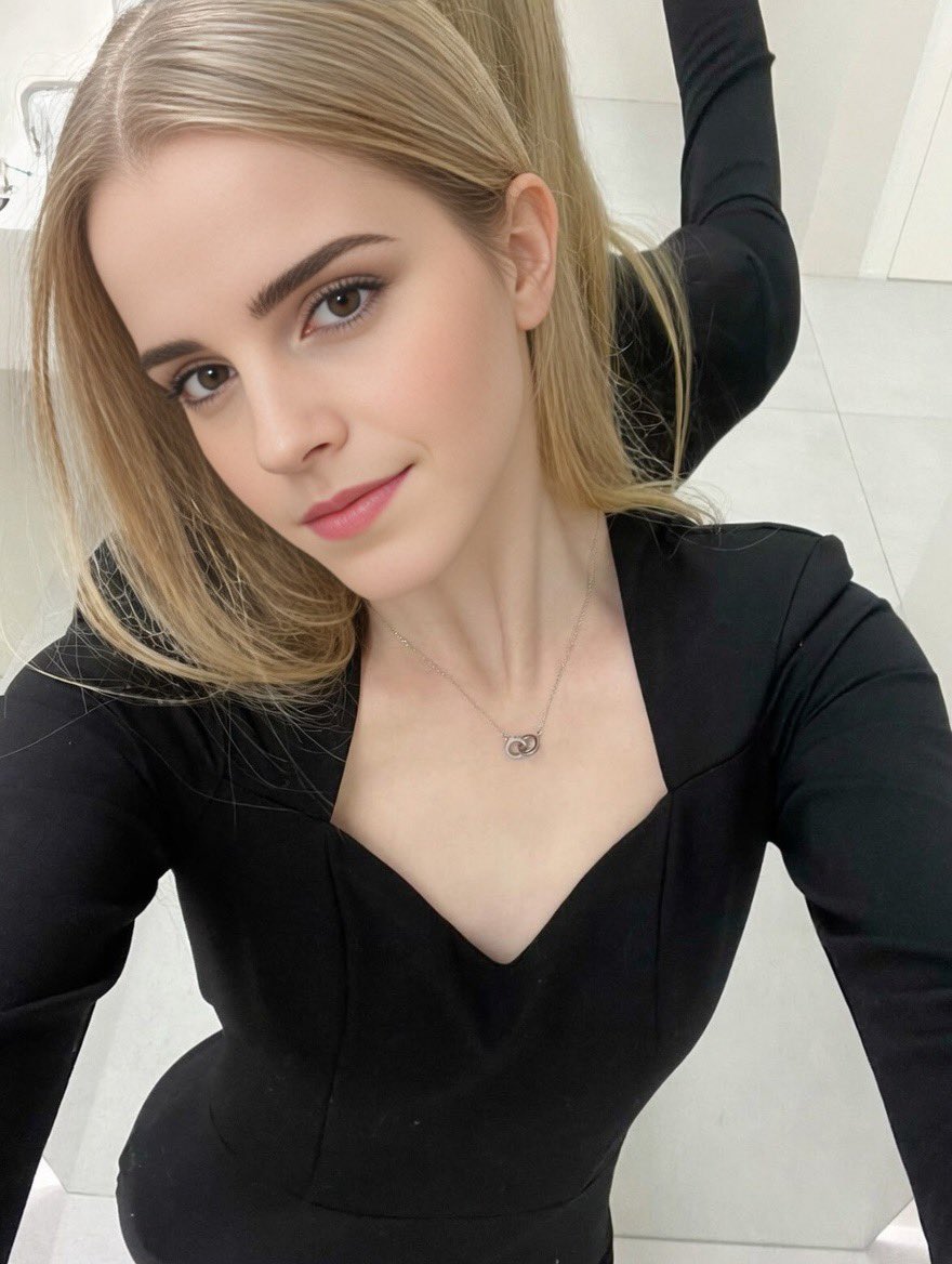 EmmaWatson Private tweet media