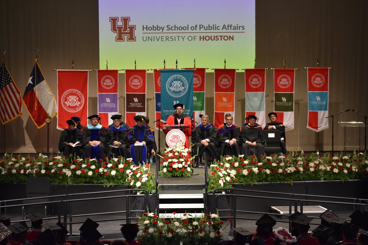hobbyschooluh's tweet photo. FOREVER COOGS 🐾 

View highlights and memorable moments from the Hobby School’s 10th commencement ceremony at https://t.co/Xg6JIj2dr4. https://t.co/ZDL5JMgNZh