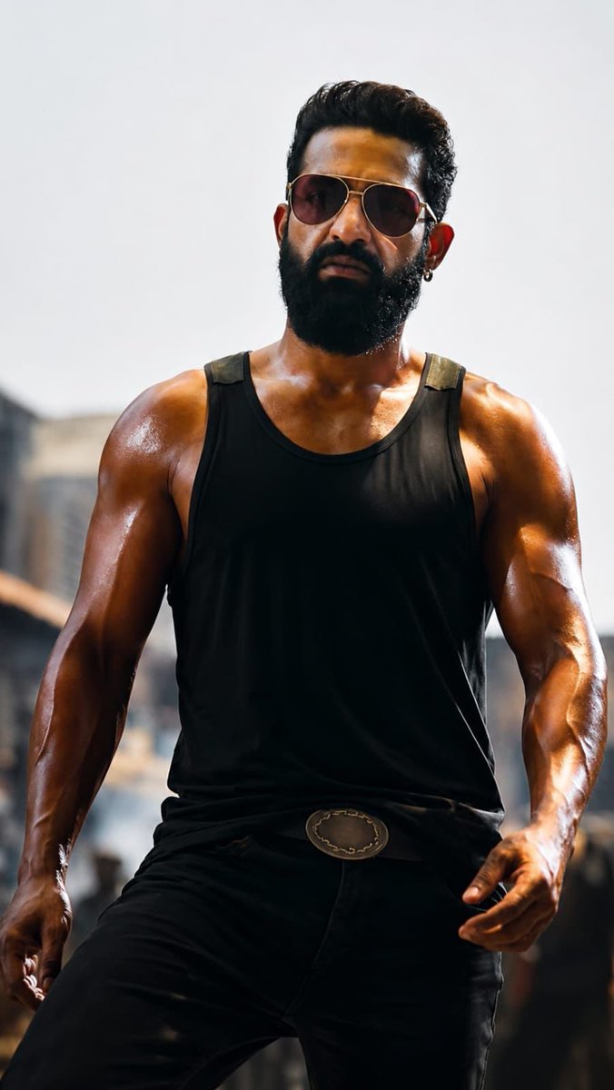 bhargavoleti's tweet photo. HAPPY BIRTHDAY @tarak9999  
The Devil was born to rule the world 🔥🔥 TIGER 🐅 
#NTR 
@tarak9999 https://t.co/lFYp5nuiRk