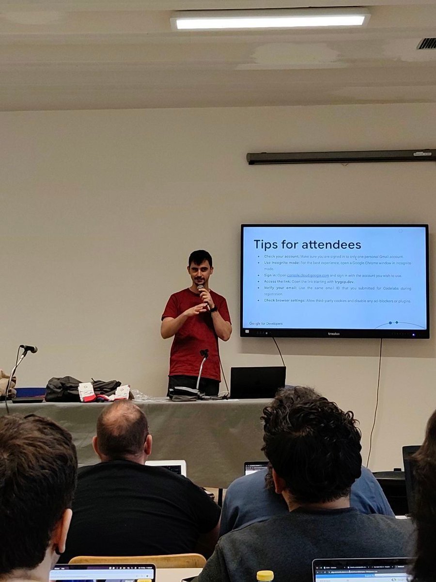 GDG Aranjuez tweet media