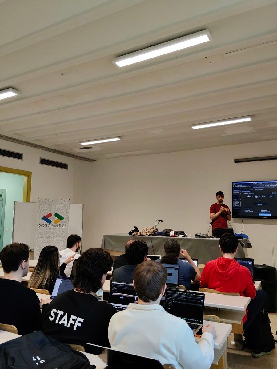 GDG Aranjuez tweet media