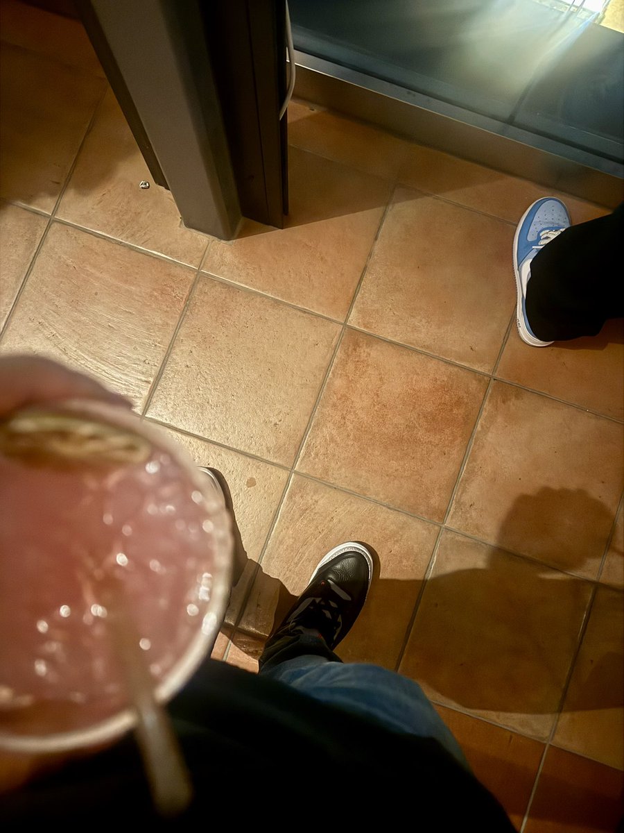 1helloedboy's tweet photo. #pov it’s been a lil whileeeee https://t.co/RNqPCHp4ez