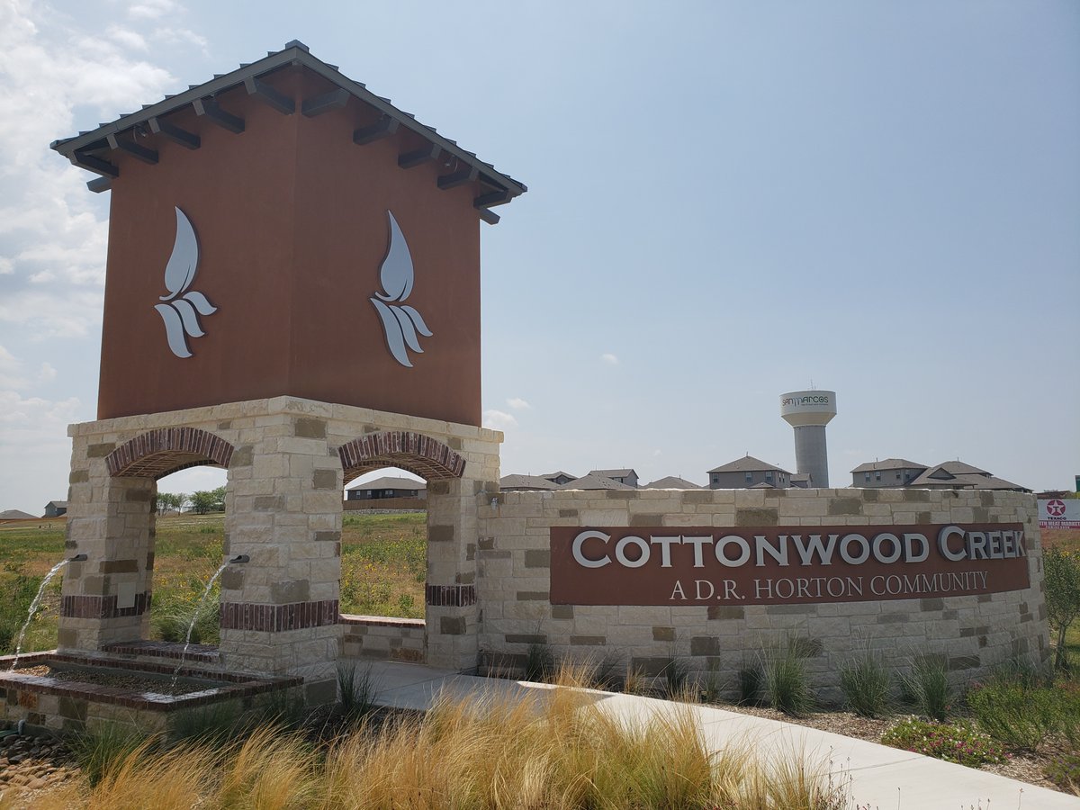 Susan88481's tweet photo. Check out my latest article: Cottonwood Creek in San Marcos, Texas: Affordable New Homes in a Growing Community https://t.co/oDpH3iPLI9 via @LinkedIn https://t.co/XdgdmPwDa5