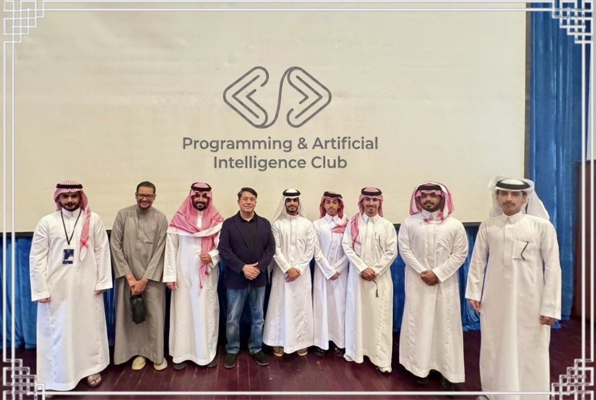 نادي البرمجة والذكاء الإصطناعي tweet media