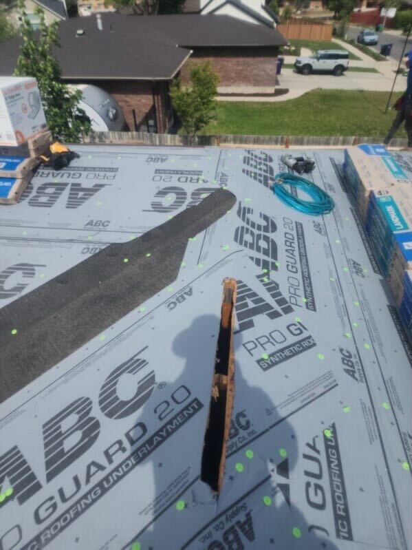 EagleRidgePros's tweet photo. New CertainTeed roof installed in Sandy, Utah.
Full tear-off.
Clean install.
Roofing done right.
๐ฌ Comment QUOTE
#SandyUtah #UtahRoofing #CertainTeed https://t.co/Cov43uTeDk