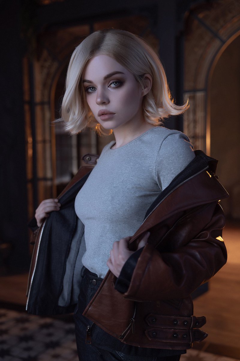 MilliganVick's tweet photo. RE Requiem
Grace cosplay by @ashen_Reina 
photo, makeup by @MilliganVick https://t.co/ATEJvi7Oea