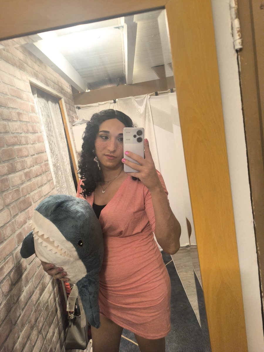 Mandy Nova tweet media