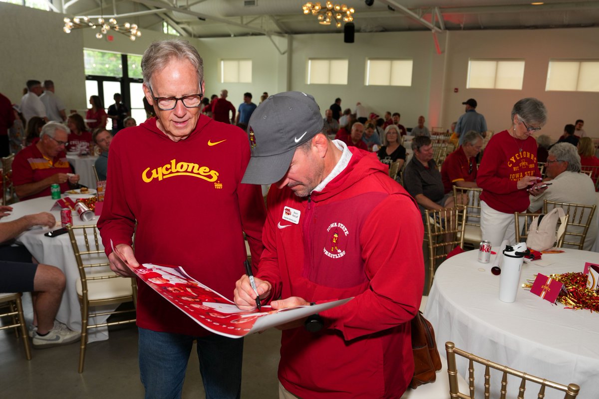 CycloneWR tweet picture