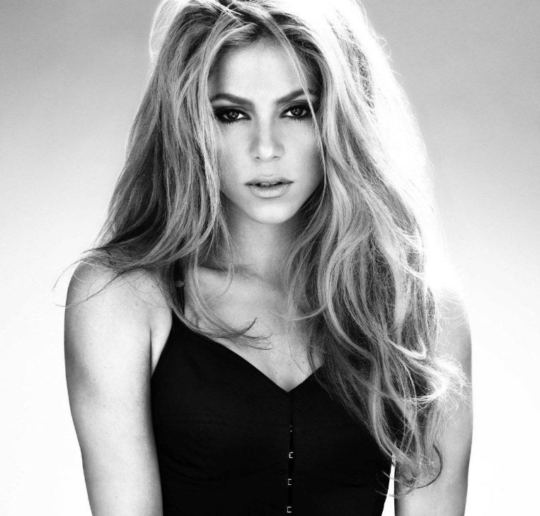 Shakira Crave tweet media