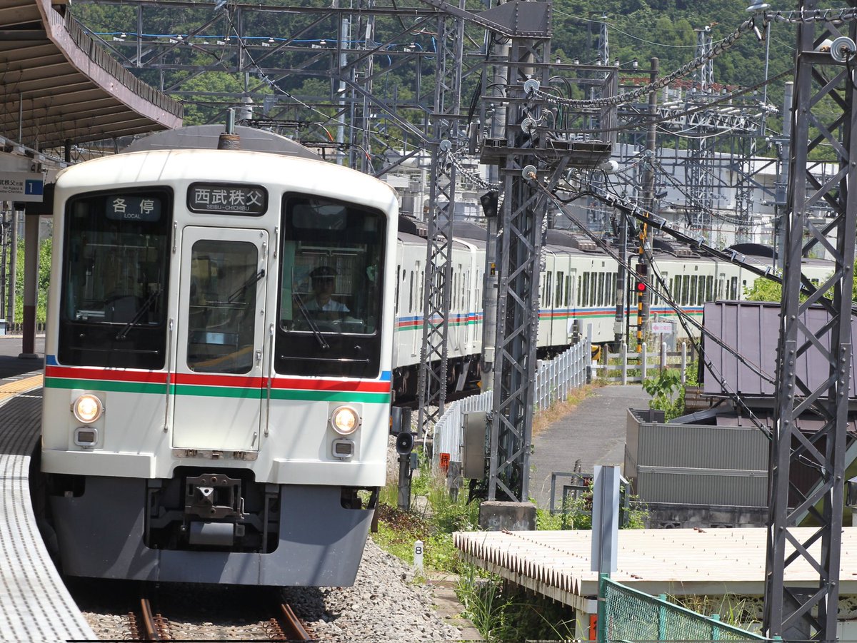 Express4000's tweet photo. 西武4000系 4007F+4003F
5032レ 各停飯能
9029レ 回送武蔵丘
9134レ 回送飯能
5029レ 各停西武秩父
8両編成にとって、お昼が一番忙しい時間帯。 https://t.co/55RKWj5nOX