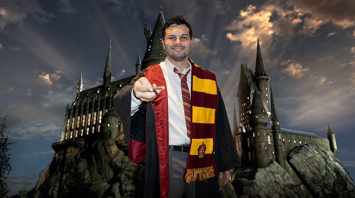 maxinfinitypics's tweet photo. MAX POTTER ⚡️

Gracias a mis conocimientos de Adobe Photoshop, hice el cambio de fondos con esta fotografía mía para viajar al Wizarding World de Harry Potter. 🏰

¿Cuál te gustó más? 👀

#HarryPotter #Photoshop #WizardingWorld #photography #raw https://t.co/u1zCSddxu1