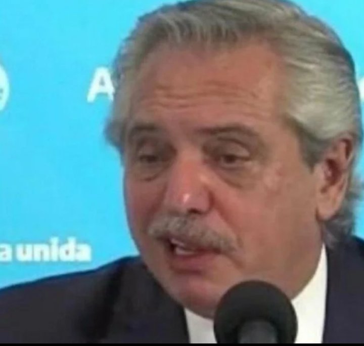 bxbmvt's tweet photo. @alferdez Así de disociado de la realidad, este tipo nos condujo durante 4 años. Lejos el peor presidente de la historia. https://t.co/6Ujwmnagrt
