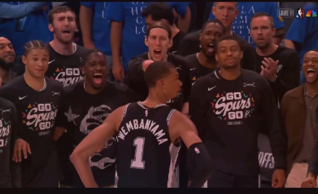 john_bjohnson's tweet photo. Le King est mort, vive le Roi 👑 #NBA #WembyTheKing #TheWinner #SpursNation #NbaAction 🏀🏀 https://t.co/xTZNpgX5ZO